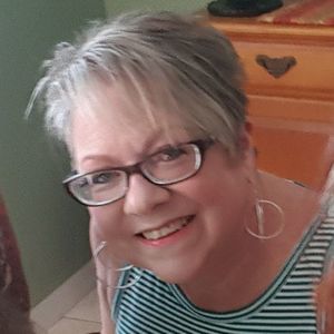 Meet your Posher, Connie